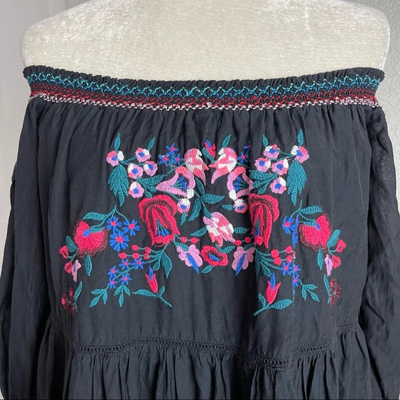 Free People Sunbeams Black Embroidered Off Shoulder BohoFestival Minidress Sz XS - Picture 10 of 12